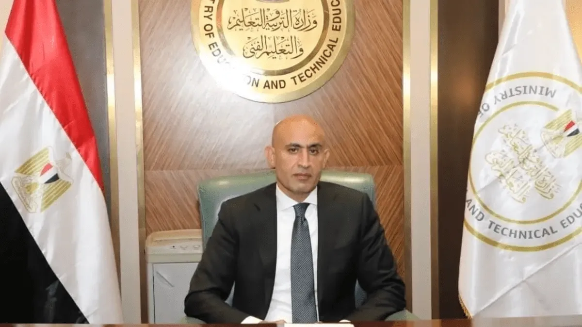 مقيمو دعوى «عزل وزير التعليم» يطالبون برد المحكمة في جلسة النطق الحكم