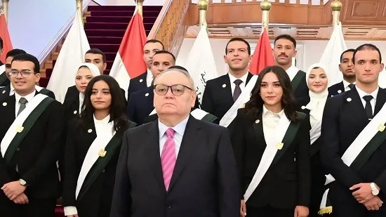 أول دفعة تضم قاضيات فى تاريخ مجلس الدولة يؤدين اليمين أمام رئيس المجلس