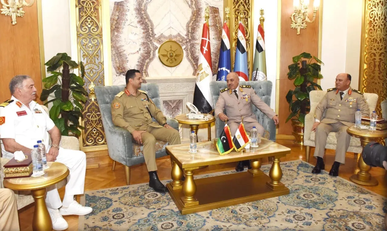 لقاء رئيس الأركان المصري والليبي