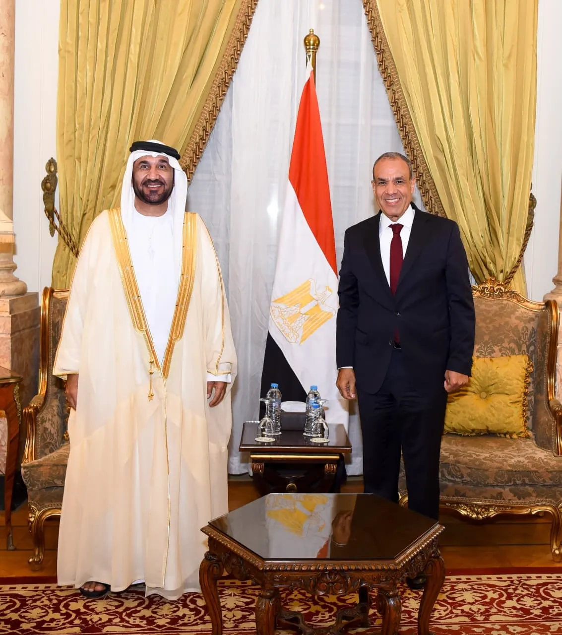 وزير الخارجية يستقبل رئيس البرلمان العربي