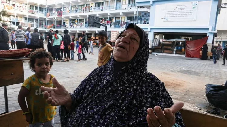 وول ستريت جورنال: مصر تزن السماح بدخول الأجانب والفلسطينيين من غزة