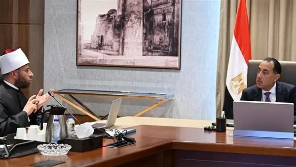 رئيس الوزراء، يوجّه بإجراء حصر شامل لأملاك هيئة الأوقاف لطرحها أمام القطاع الخاص