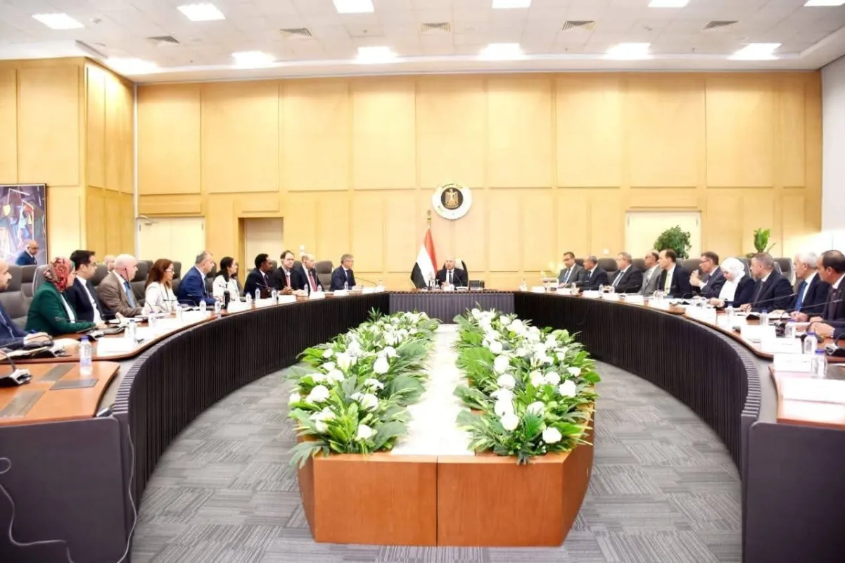 لقاء وزير الصناعة والنقل مع وفد البنك الدولى