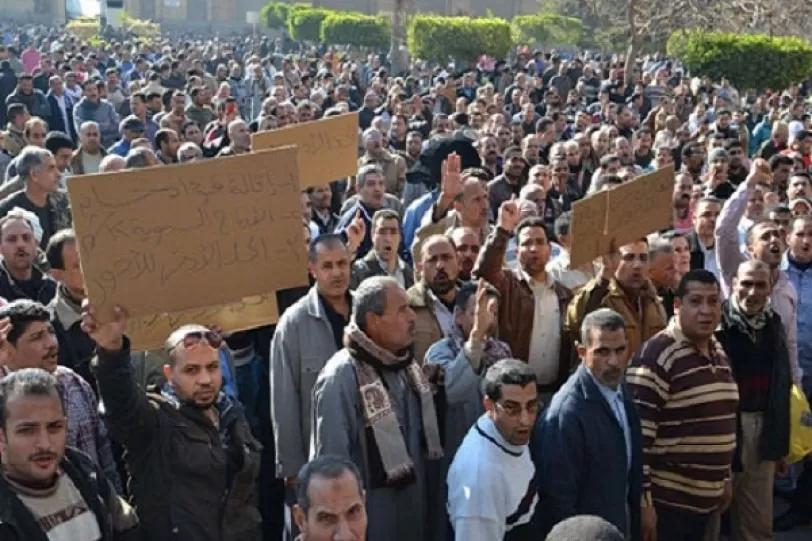 تصاعد الإضرابات العمالية في مصر للمطالبة بزيادة الأجور وصرف المستحقات المتأخرة