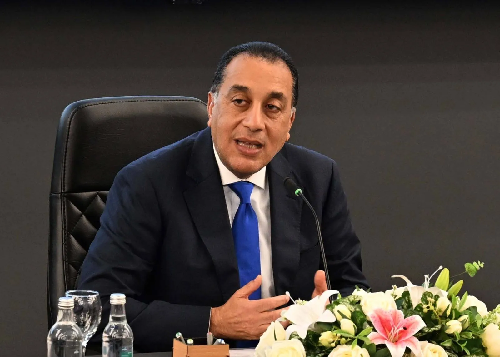 رئيس الوزراء يلتقي الملحقين العسكريين المرشحين للعمل بالخارج