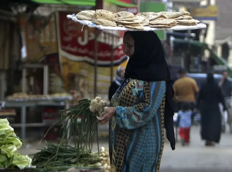 ستراتفور: مصر توازن بين ضرورة التقشف والحاجة للاستقرار السياسي والاجتماعي