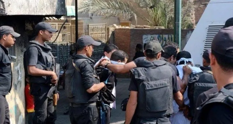 تصفية 3 مواطنين أبرياء بينهم طفل أثناء حملة أمنية على تجار مخدرات في قنا