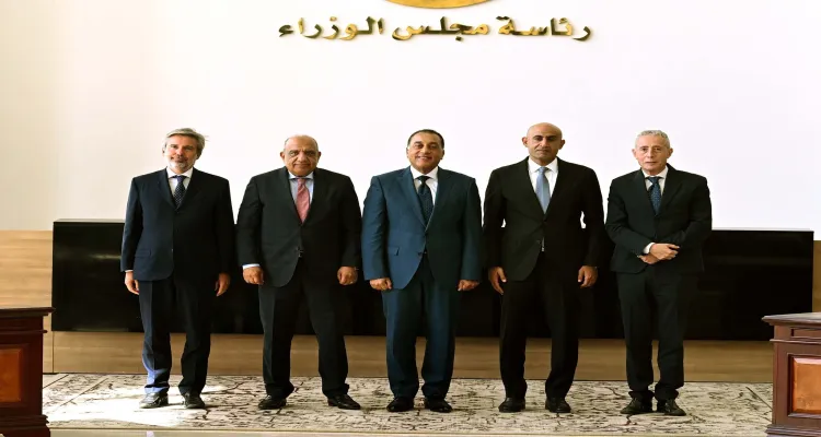 تعاون مصري - إيطالي لإنشاء 5 مدارس فنية بمجال الكهرباء