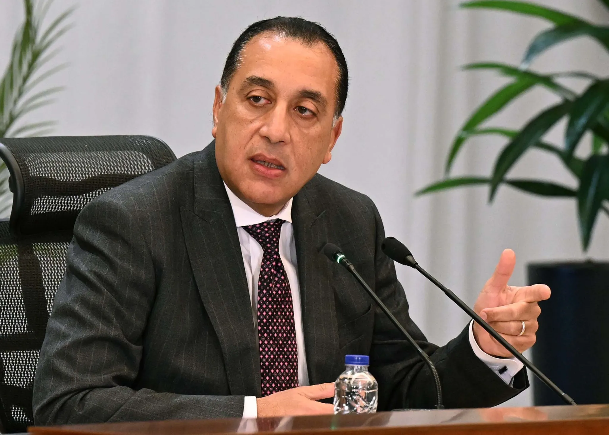 مدبولي يستعرض حصاد الاستثمار وتوطين الصناعة بالمنطقة الاقتصادية لقناة السويس