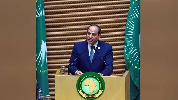 السيسي يؤكد التزام مصر بدعم التعاون البنّاء وتعزيز التنمية والسلام فى أفريقيا بمناسبة يوم أفريقيا