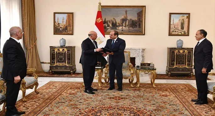 السيسي يستقبل وزير الخارجية العراقي، ودعوة لحضور القمة العربية في بغداد