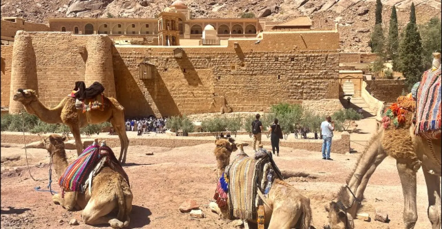 دير سانت كاترين بين 