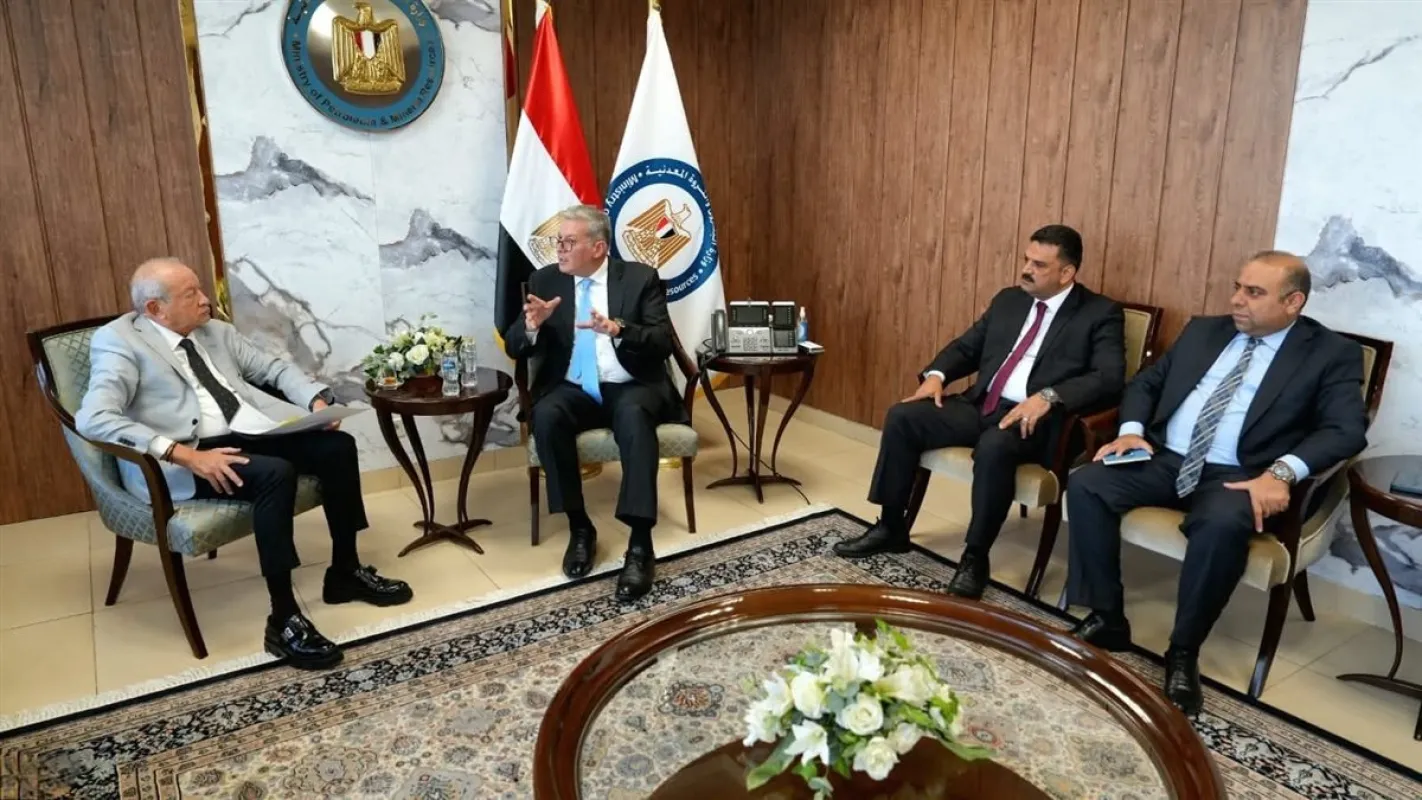 لقاء وزير البترول مع نجيب