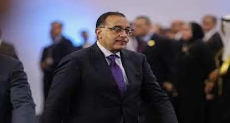 الرسوم بالدولار.. التفاصيل الكاملة لمد قرار تقنين أوضاع الأجانب في البلاد
