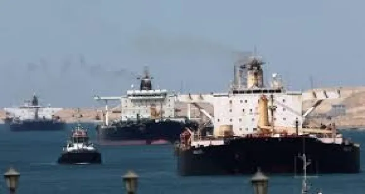 مصر تُخفض رسوم قناة السويس لجذب السفن بعد اتفاق ترامب والحوثيين