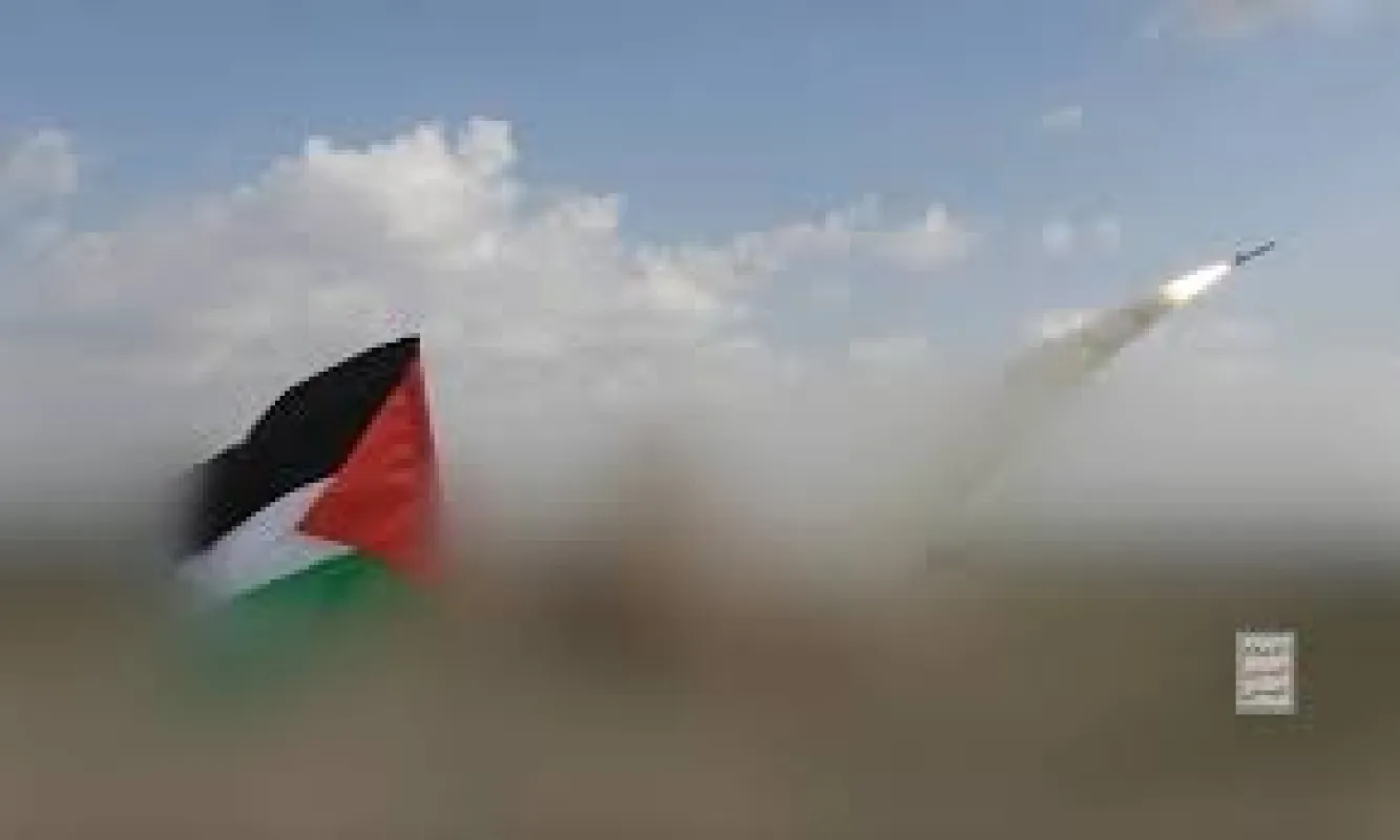 قلق في واشنطن.. بوليتيكو: صاروخ أمريكي بمليوني دولار يُستخدم لاعتراض مسيَّرة للحوثيين بألفي دولار