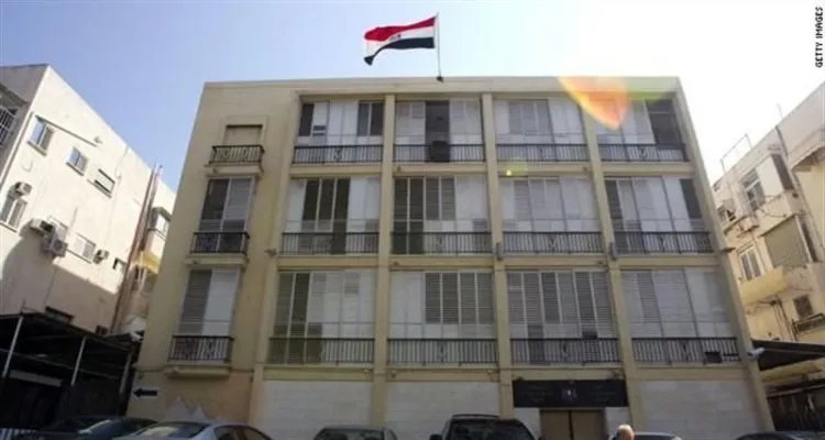 شرطي إسرائيلي يطلق النار على «سيارة مشبوهة» قرب السفارة المصرية في تل أبيب