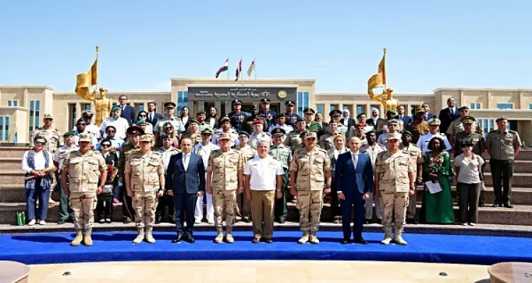 القوات المسلحة تنظم زيارة للملحقين العسكريين العرب والأجانب المعتمدين في مصر إلى الأكاديمية العسكرية المصرية