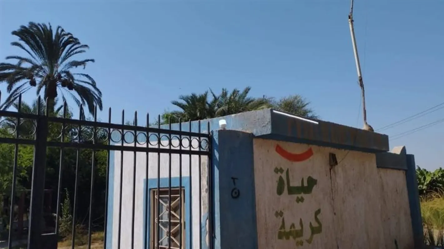 أهالي بني برزة بقنا يستغيثون بسبب توقف الخدمات بالوحدة الصحية