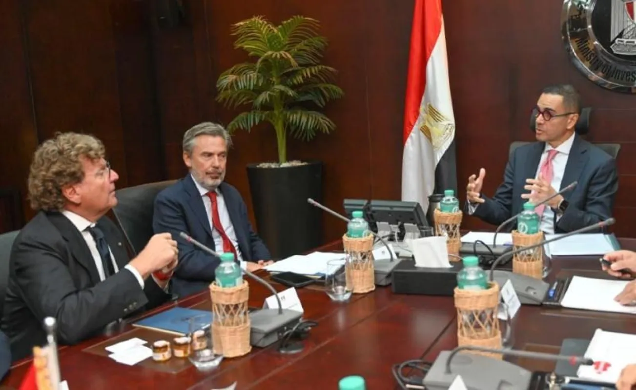 لقاء وزير الاستثمار و السفير الإيطالى ووفد شركة تكنوكاب