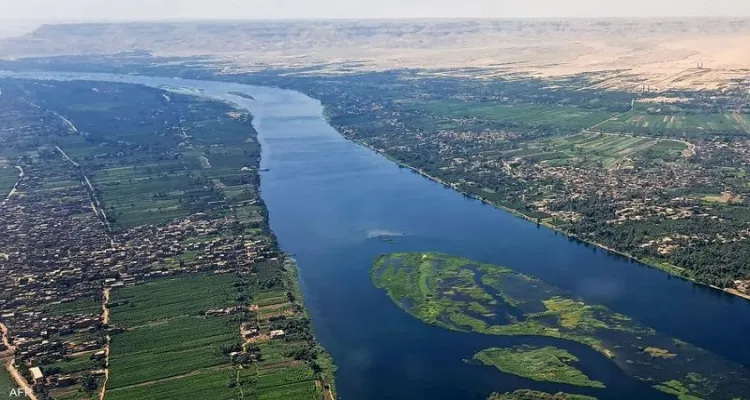 رئيس الوزراء يؤكد على عدم المساس بحصة مصر في مياه النيل