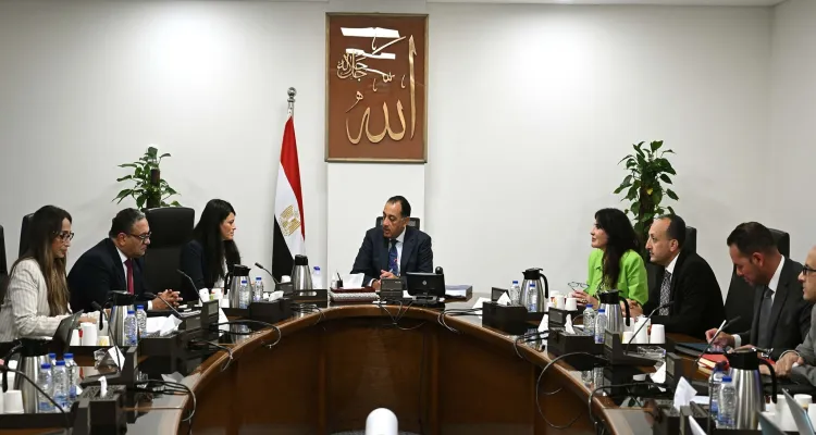 لقاء رئيس الوزراء مع وزيرة التخطيط