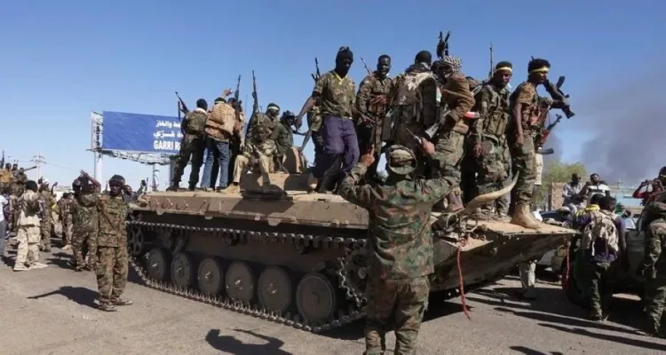 الجيش السوداني يخلي المثلث الحدودي مع مصر وليبيا بعد سيطرة قوات الدعم السريع عليه