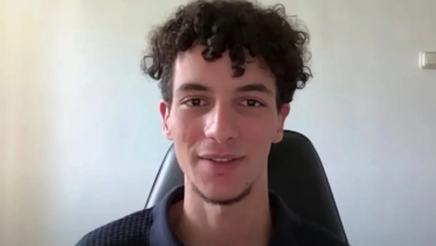 بلجيكا تعتقل ناشطًا مصريًا أغلق سفارة بلاده في لاهاي