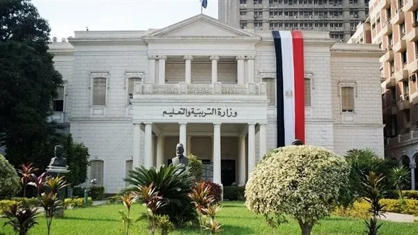 المعلمون العاملون بنظام الحصة فوق 45 عامًا  يُطالبون بتقنين أوضاعهم المالية والإدارية