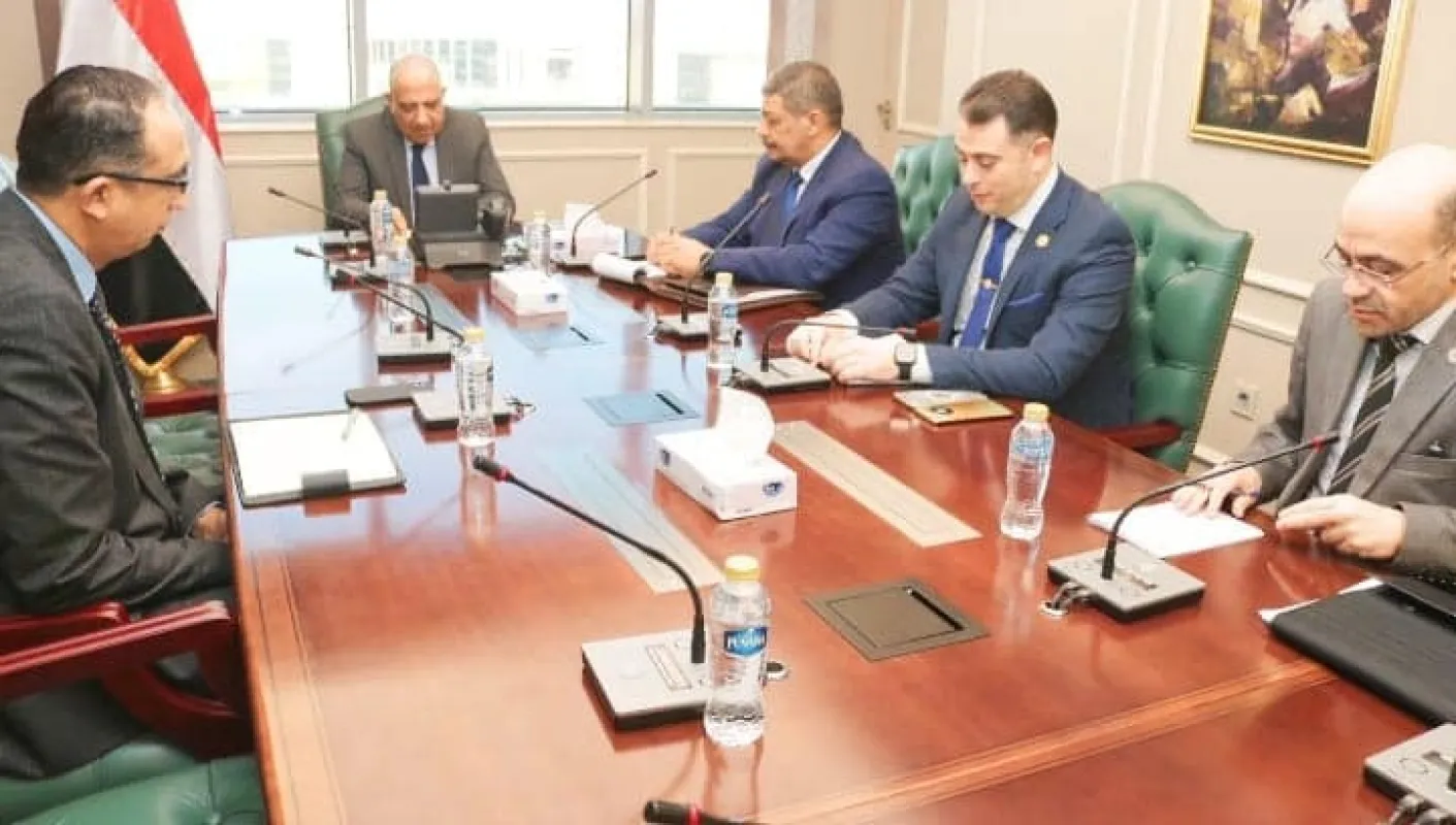 اجتماع وزير الكهرباء مع رؤساء الهيئات النووية