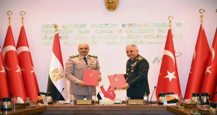 قلق إسرائيلي من التعاون العسكري المصري-التركي