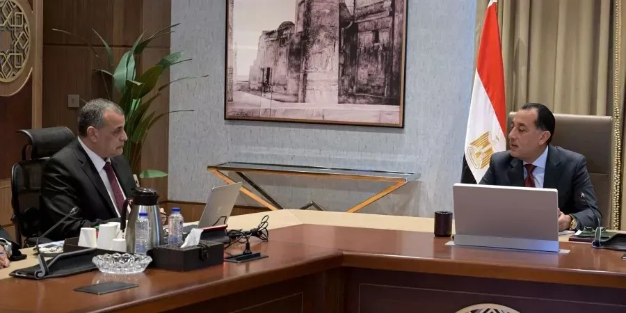 لقاء رئيس الوزراء بوزير الإنتاج الحربي