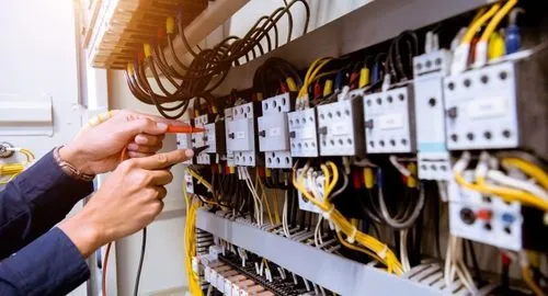 المحافظات تبدأ خطط ترشيد الكهرباء لتجنب تخفيف الأحمال