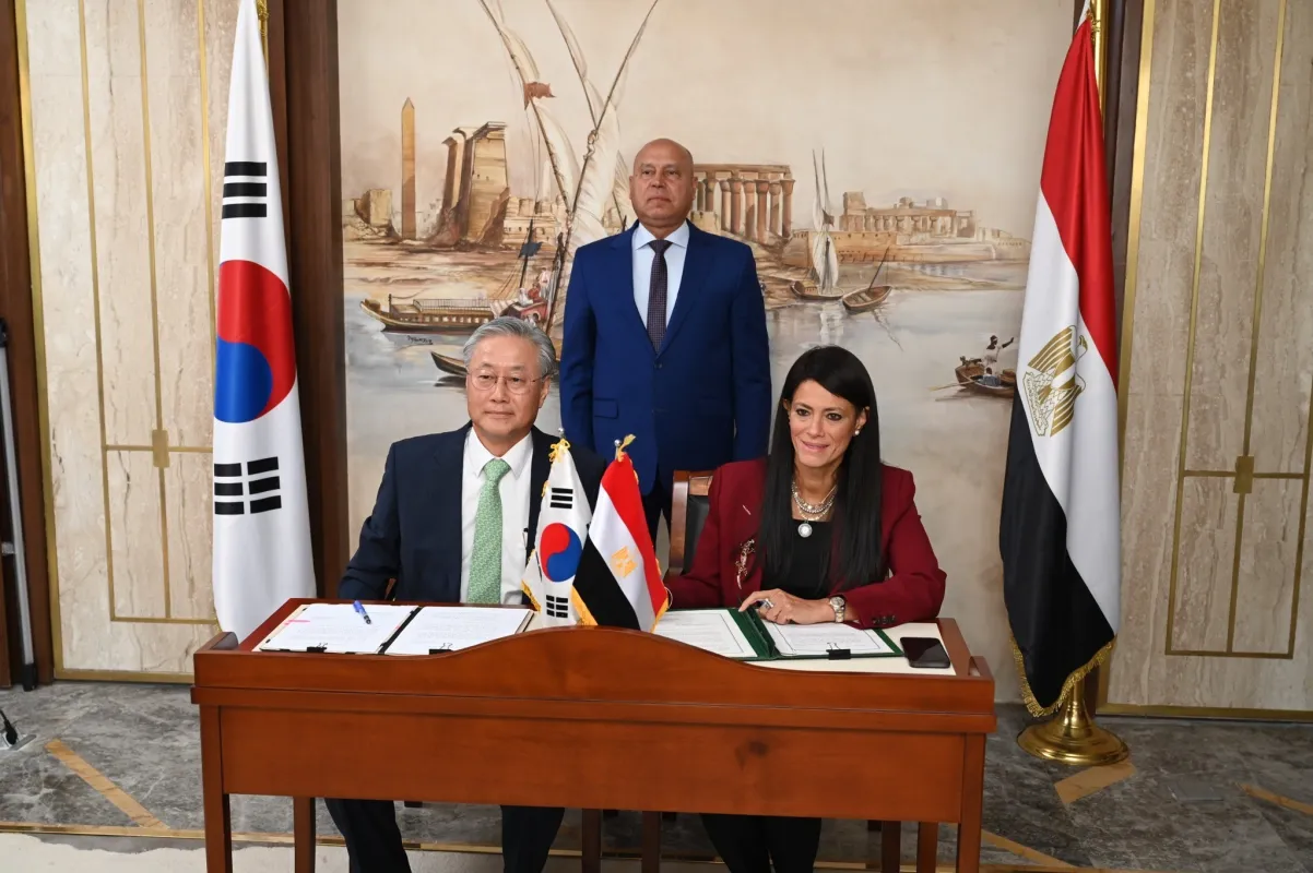 كوريا، مصر توقعان اتفاقية بقيمة 10 ملايين دولار لتعزيز التدريب على السيارات الخضراء