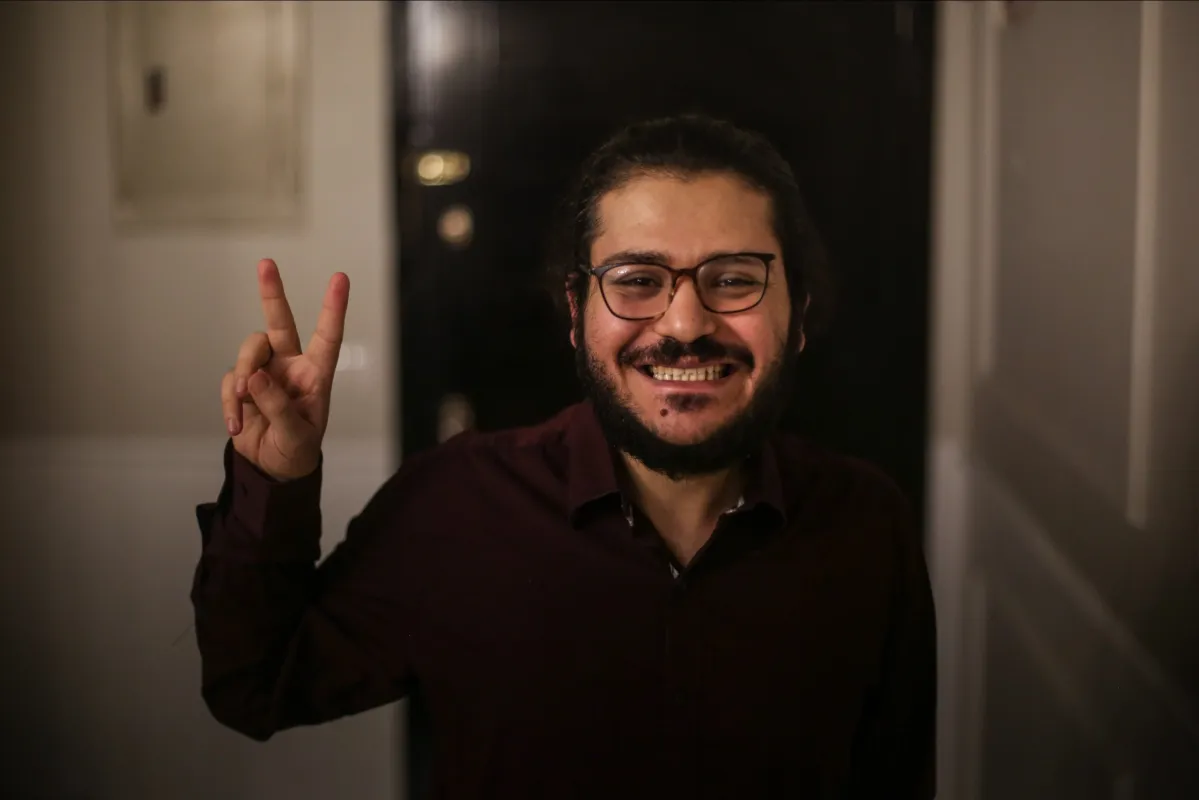 الانسحابات تتوالى من 