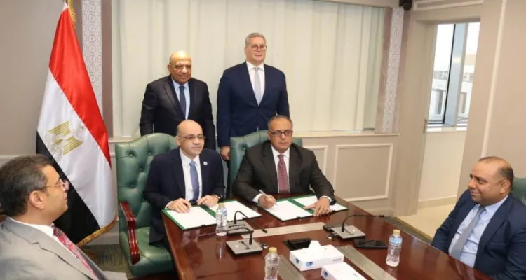 وزيرا الكهرباء والبترول يشهدان توقيع بروتوكول تعاون بين هيئة البترول وهيئة المواد النووية