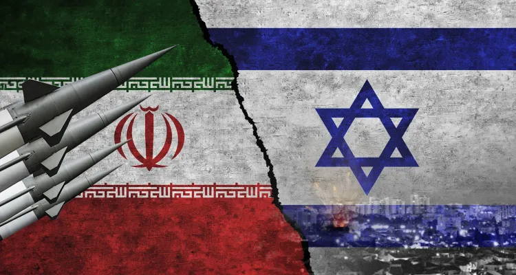 حرب إسرائيل وإيران ترفع إشغالات فنادق نويبع وطابا 300% بالتزامن مع تصاعد الحرب بين إسرائيل وإيران، ارتفعت إشغالات فنادق منطقتي نويبع وطابا بخليج العقبة بنسبة 300%، لتزيد من 15% إلى 60%، جراء تدفق جنسيات أجنبية مقيمة في إسرائيل، حسبما أفاد موقع العربية، في