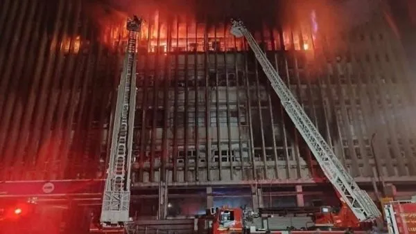 مصرع 4 موظفين خنقا إثر حريق سنترال رمسيس