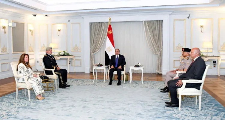 السيسي يبحث مع وزير الدفاع الإيطالي ورئيس الأركان الباكستاني دعم التعاون العسكري وتطورات غزة