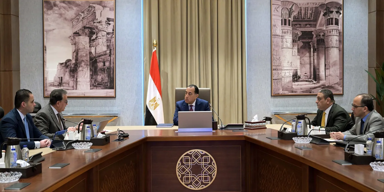 رئيس الوزراء يتابع جهود فض التشابكات المالية بين عدد من الجهات الحكومية
