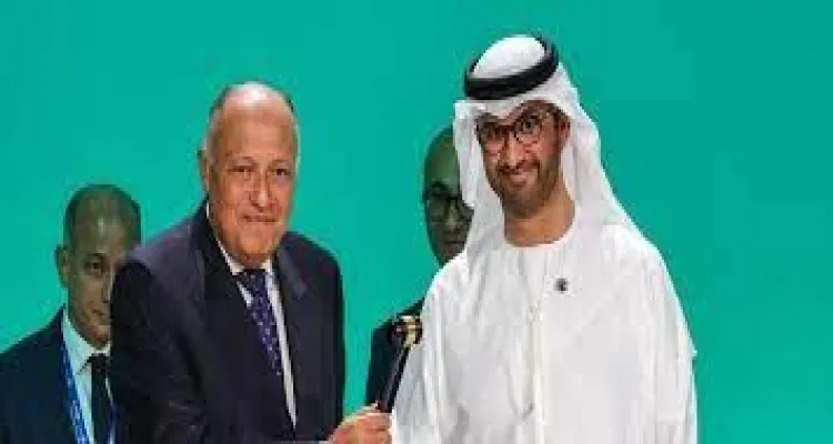 سامح شكري يسلّم سلطان الجابر رئاسة مؤتمر «COP 28»