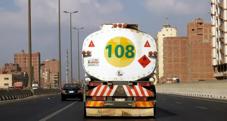 مصر تعتزم خفض وارداتها الشهرية من الوقود 15% خلال 2026
