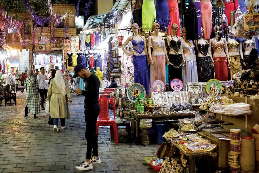 كريستيان ساينس مونيتور: هل مصر حقًا أكبر من أن تفشل؟ عواقب المشاكل الاقتصادية في مصر