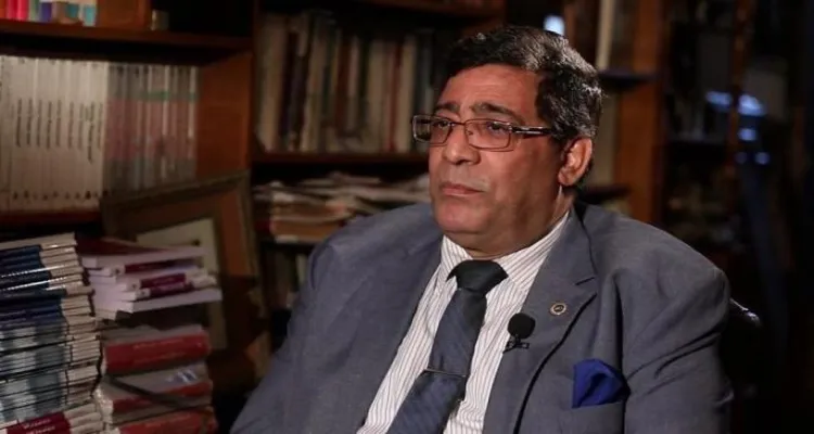 حبس الباحث الاقتصادي عبد الخالق فاروق 5 سنوات بتهمة نشر أخبار كاذبة