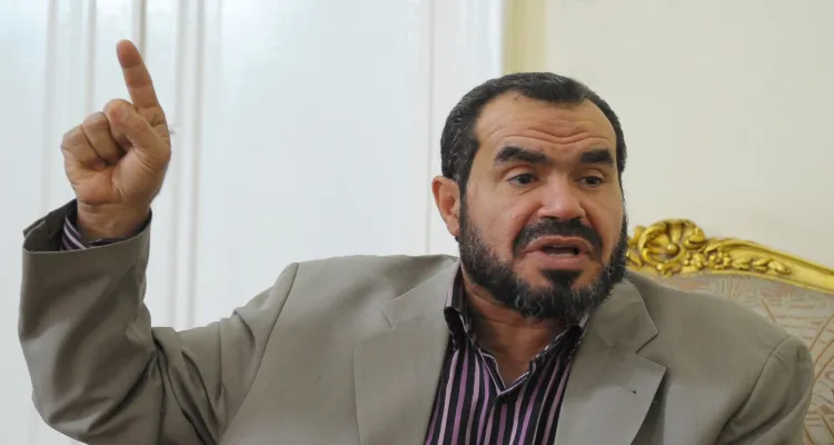 17 منظمة حقوقية تطالب بالإفراج عن صلاح سلطان بعد تدهور حالته الصحية