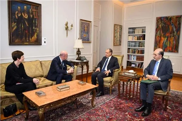 لقاء وزير الخارجية و رئيس المجلس الأوروبي السابق