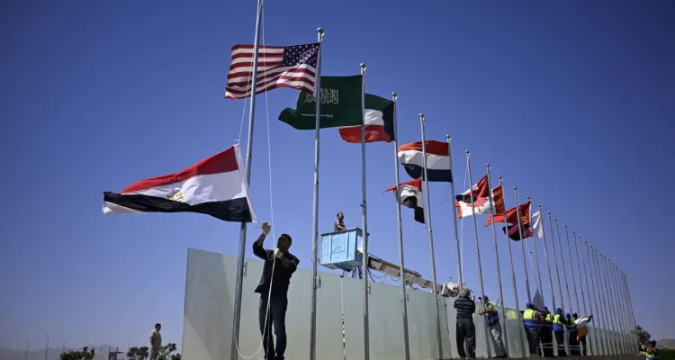 السيسي يستقبل المستشار الألماني ورئيسة وزراء إيطاليا على هامش قمة شرم الشيخ للسلام