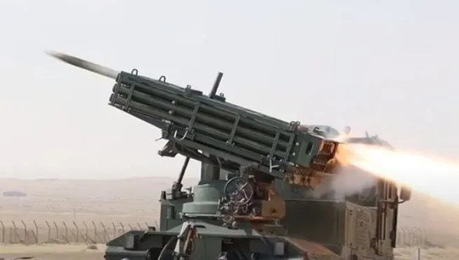 مصر تعلن امتلاكها سلاحا يطلق 30 صاروخا في 15 ثانية