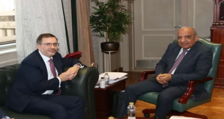 لقاء وزير الكهرباء مع سفير بريطانيا