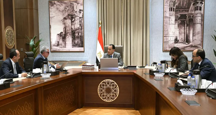 مدبولي يتابع مستجدات العمل بالمنطقة الاقتصادية لقناة السويس وجهود جذب الاستثمارات